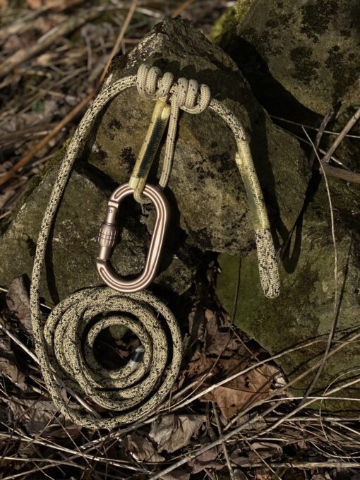 Omega pacific raider tactical oval screw-lok